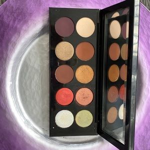 Pat McGrath eyeshadow palette